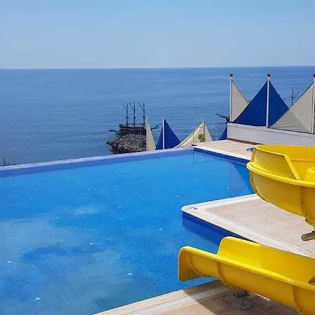 Sea Star 3*